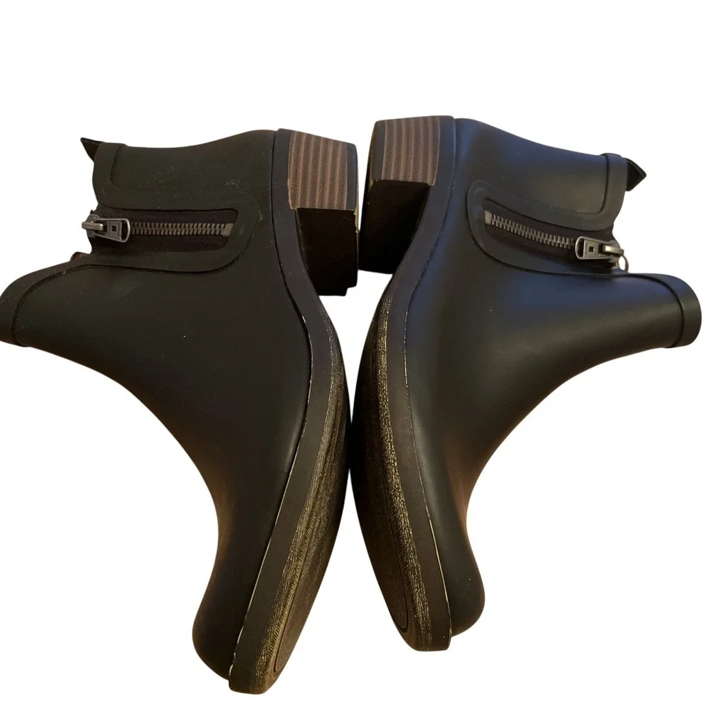 Lucky Brand Baselrain Black Rubber Waterproof Zip Ankle Boots Women Size‎ 8M
